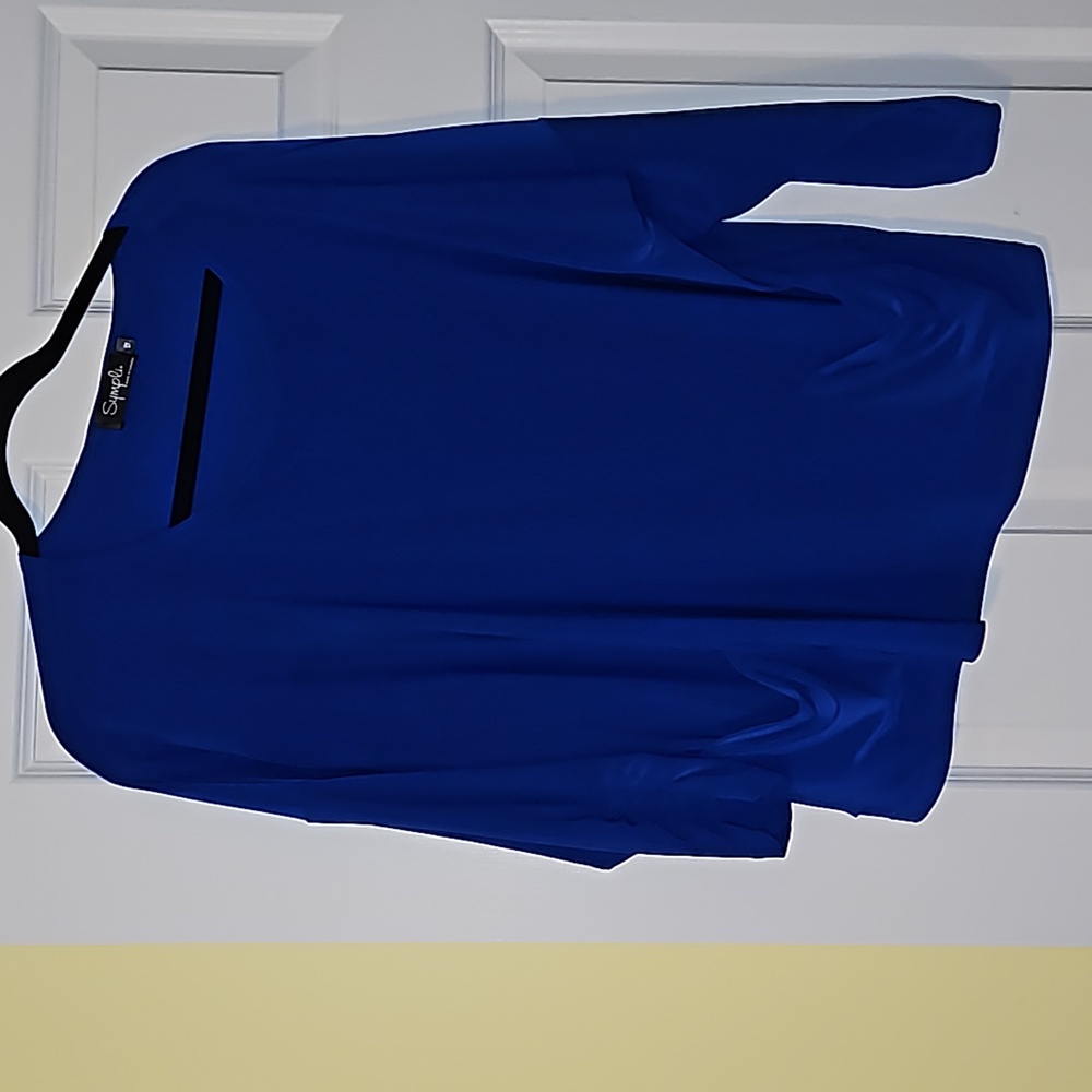 Sympli blue top